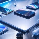 Novos dispositivos Galaxy em uma superfície moderna e iluminada.