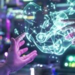 Mãos manipulando holograma tridimensional de inteligência artificial.